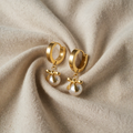 Dalia – elegantit hopeanväriset korvakorut
